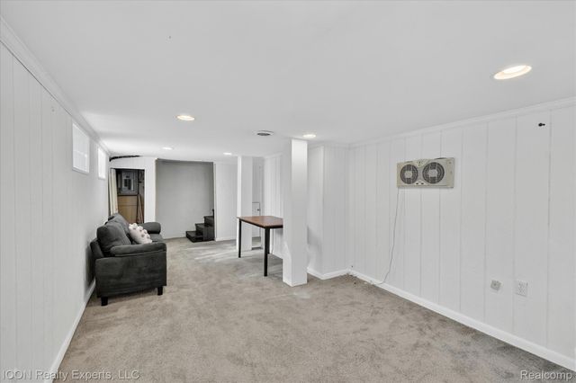 305 W Troy Street, Ferndale, MI 48220