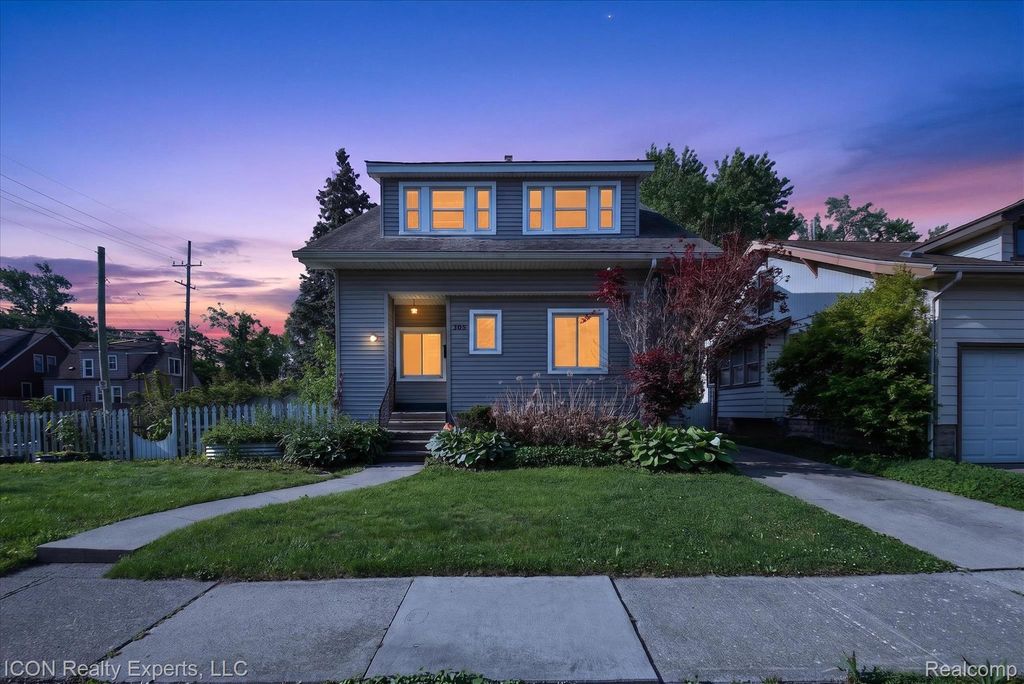 305 W Troy Street, Ferndale, MI 48220