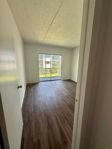 4500 N Flagler Drive D9, West Palm Beach, FL 33407