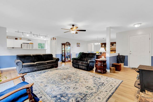 190 Harrison Ln, Shelbyville, TN 37160