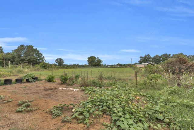 190 Harrison Ln, Shelbyville, TN 37160