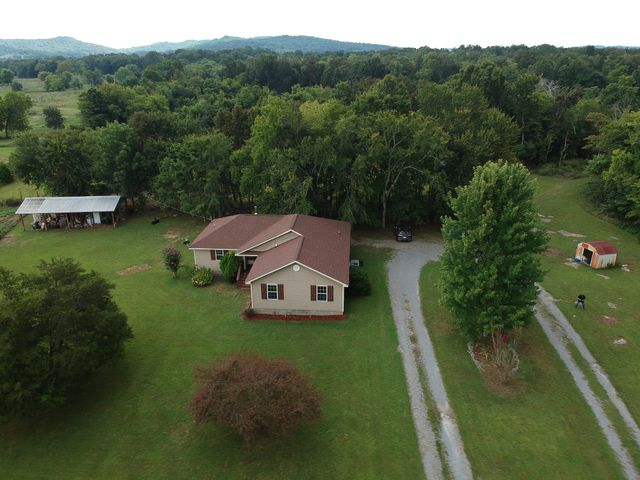 190 Harrison Ln, Shelbyville, TN 37160