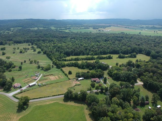 190 Harrison Ln, Shelbyville, TN 37160
