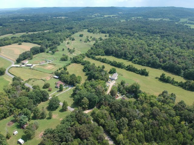 190 Harrison Ln, Shelbyville, TN 37160