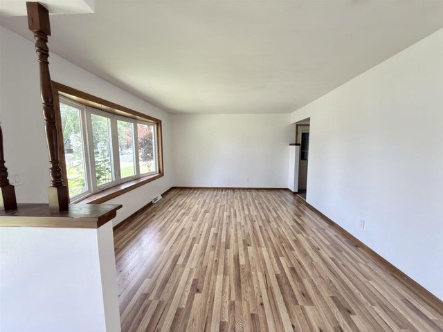 2019 N Pontiac Drive, Janesville, WI 53545