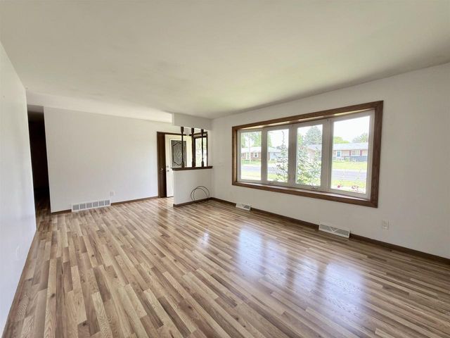 2019 N Pontiac Drive, Janesville, WI 53545