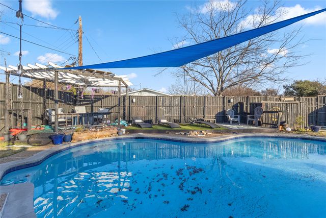 11506 Coral Hills Drive, Dallas, TX 75229