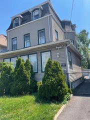 218 Orchard St, Elizabeth City, NJ 07208