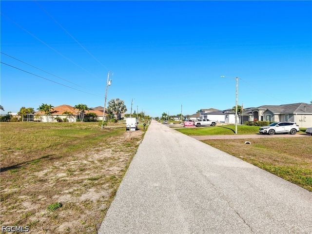 1122 NW 18th TER, Cape Coral, FL 33993