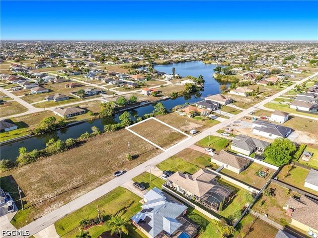 1122 NW 18th TER, Cape Coral, FL 33993