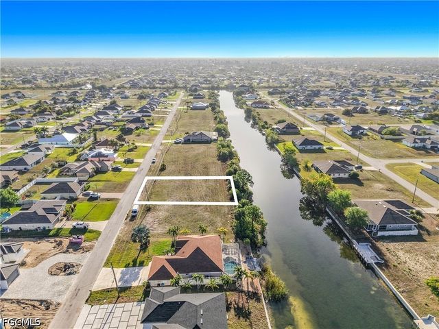 1122 NW 18th TER, Cape Coral, FL 33993