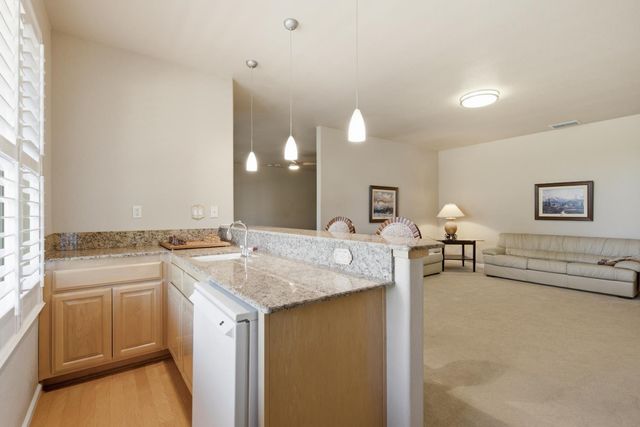 4520 Scenic Dr, Rocklin, CA 95765