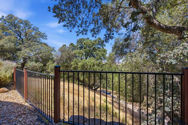 4520 Scenic Dr, Rocklin, CA 95765