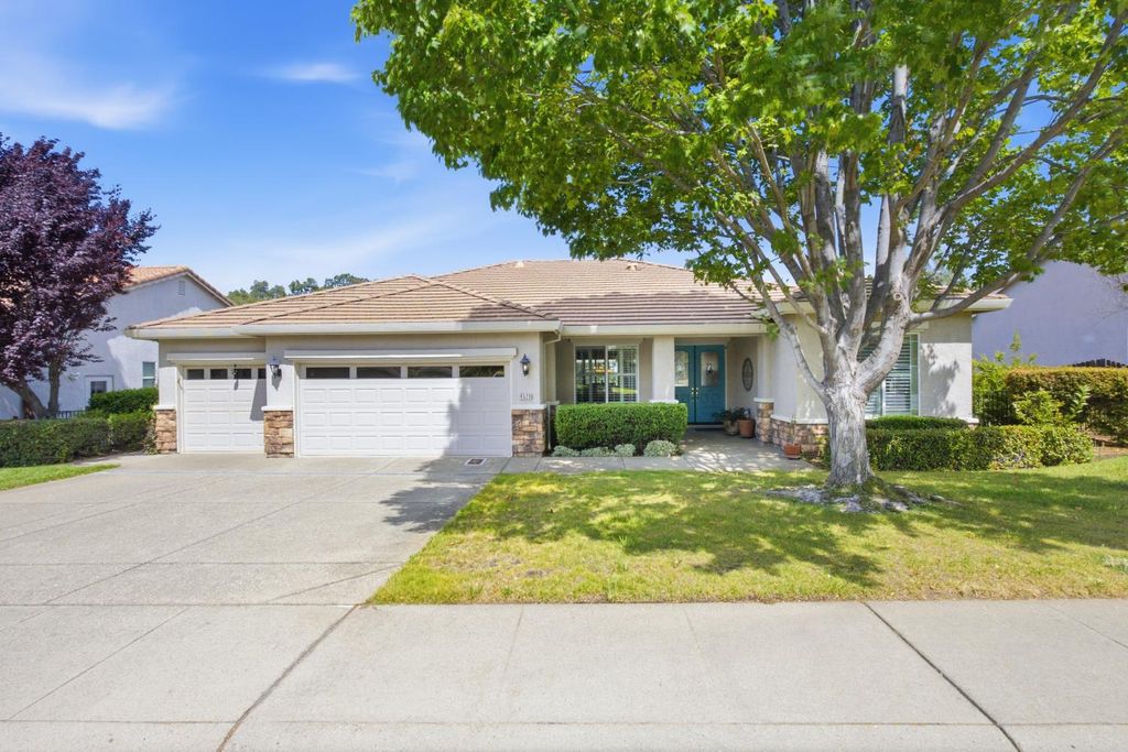 4520 Scenic Dr, Rocklin, CA 95765
