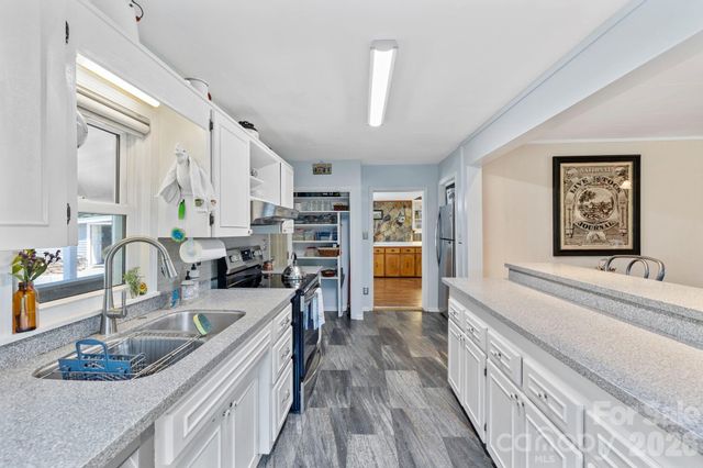71 Laurel Mountain Road, Brevard, NC 28712