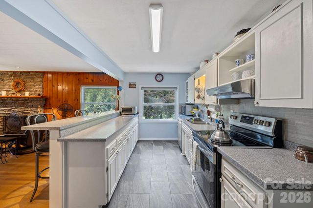 71 Laurel Mountain Road, Brevard, NC 28712