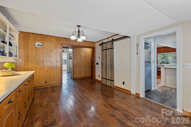 71 Laurel Mountain Road, Brevard, NC 28712