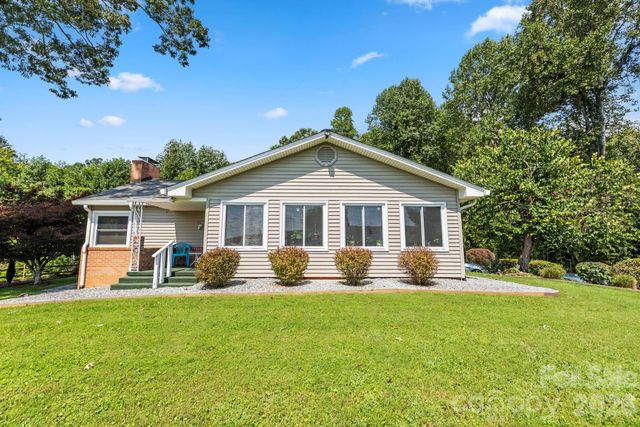 71 Laurel Mountain Road, Brevard, NC 28712