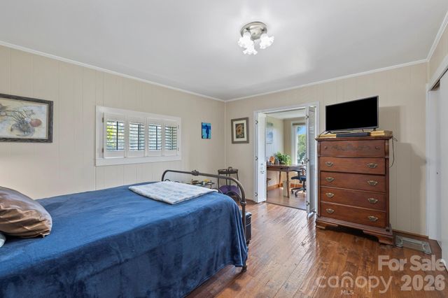 71 Laurel Mountain Road, Brevard, NC 28712