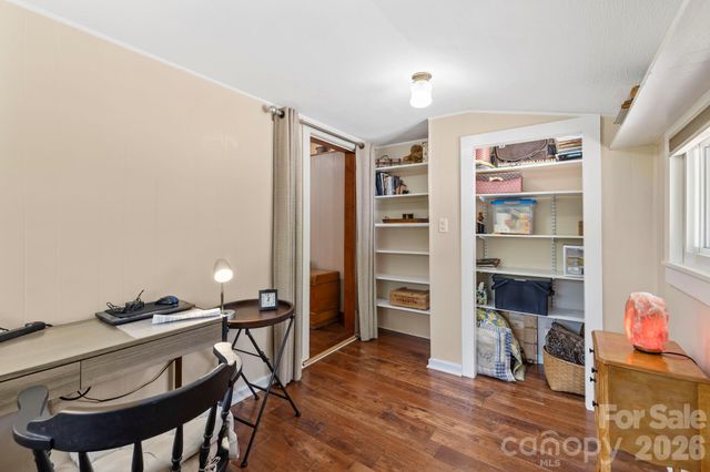 71 Laurel Mountain Road, Brevard, NC 28712