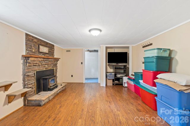 71 Laurel Mountain Road, Brevard, NC 28712