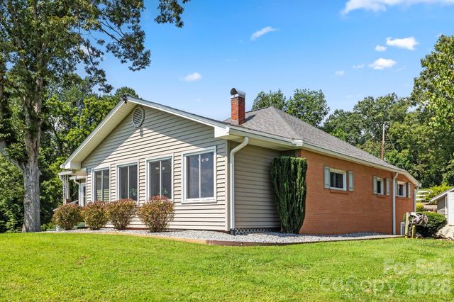 71 Laurel Mountain Road, Brevard, NC 28712