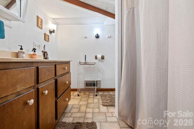 71 Laurel Mountain Road, Brevard, NC 28712