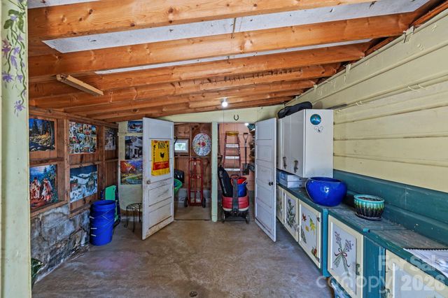 71 Laurel Mountain Road, Brevard, NC 28712