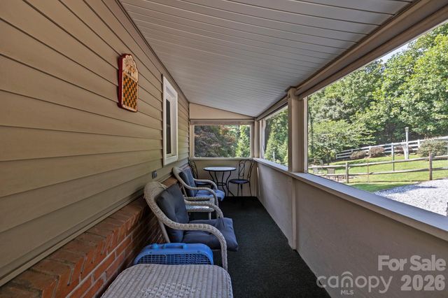 71 Laurel Mountain Road, Brevard, NC 28712