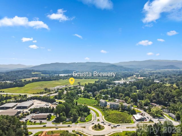 71 Laurel Mountain Road, Brevard, NC 28712