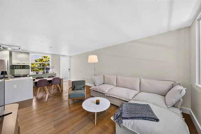 301 Ocean Dr 201, Miami Beach, FL 33139