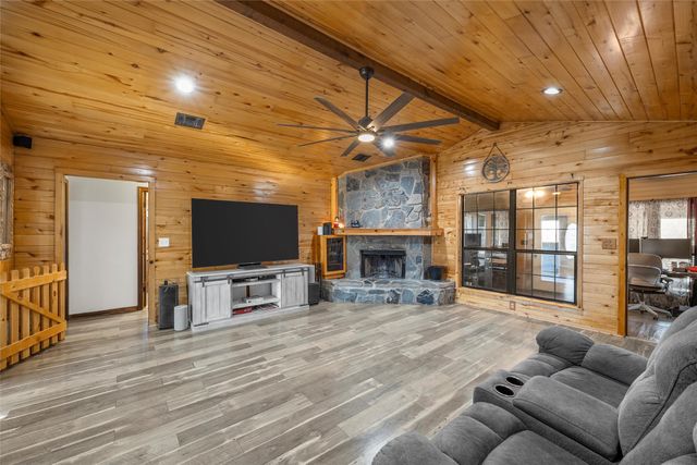 361 Vandiver Road, Moody, TX 76557