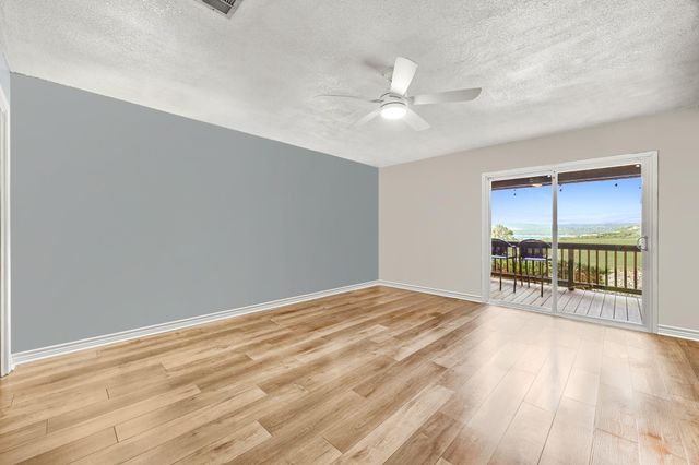 21206 National DR, Lago Vista, TX 78645