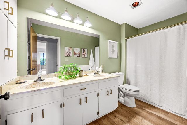 21206 National DR, Lago Vista, TX 78645