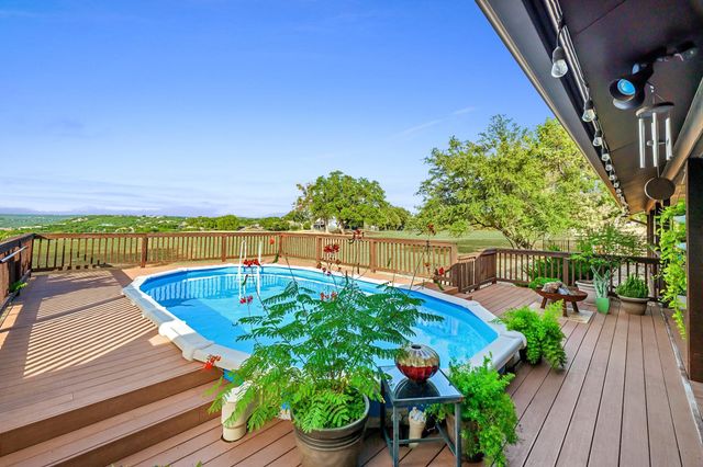21206 National DR, Lago Vista, TX 78645