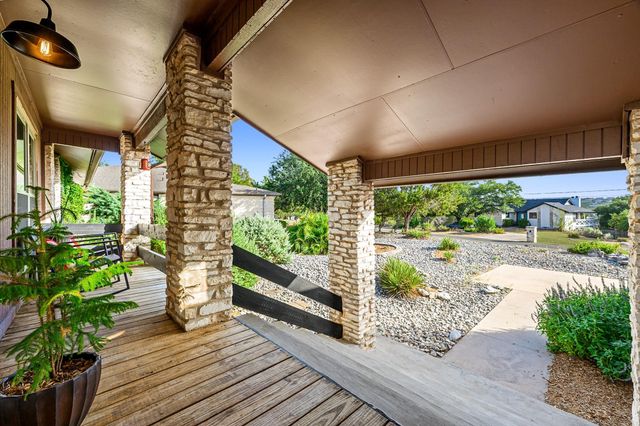 21206 National DR, Lago Vista, TX 78645