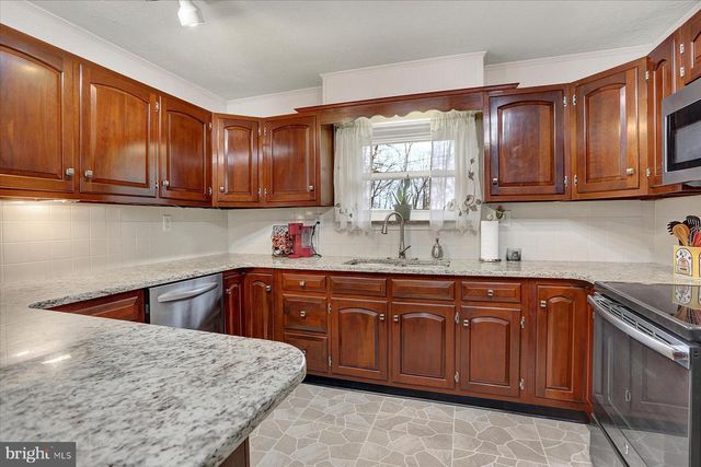 160 KENNEDY LN, Etters, PA 17319