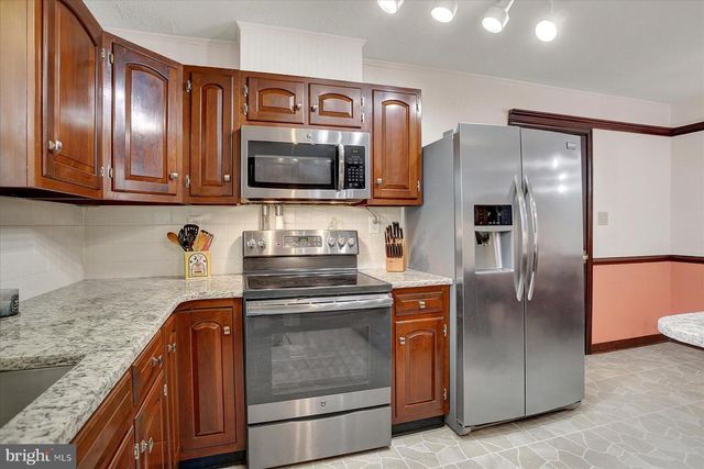 160 KENNEDY LN, Etters, PA 17319