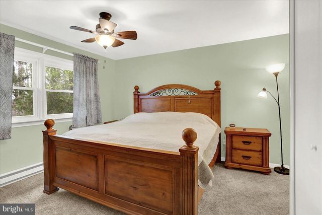 160 KENNEDY LN, Etters, PA 17319
