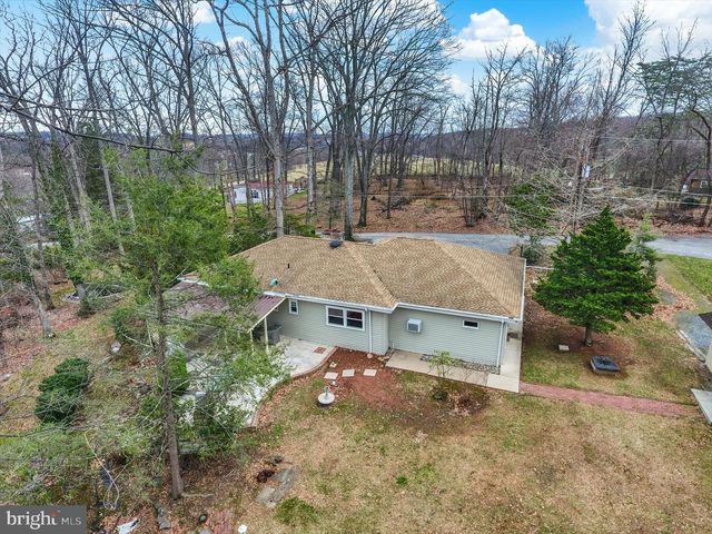 160 KENNEDY LN, Etters, PA 17319
