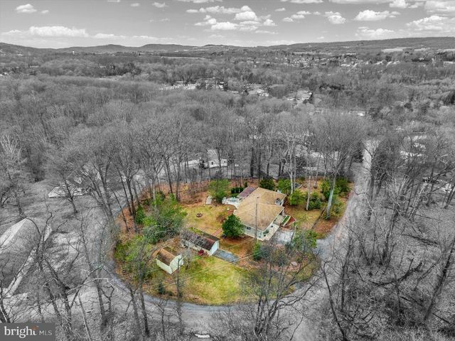 160 KENNEDY LN, Etters, PA 17319