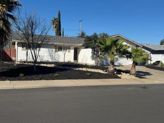 9031 Alderson Ave, Sacramento, CA 95826