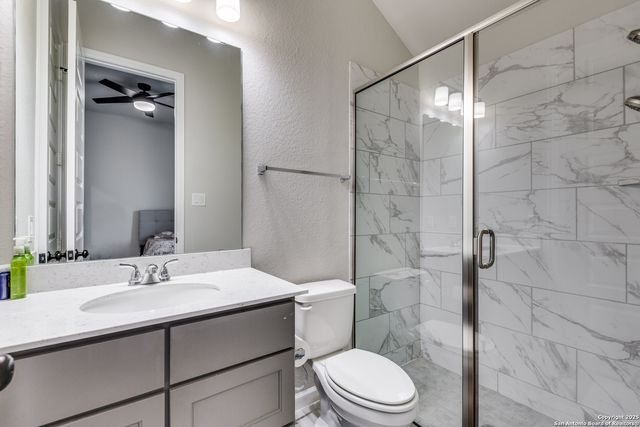 1607 Hallettsville, San Antonio, TX 78253