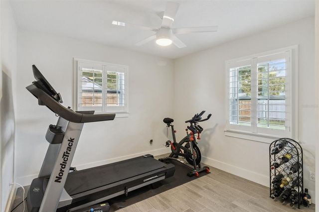 1761 65TH AVENUE N, St Petersburg, FL 33702