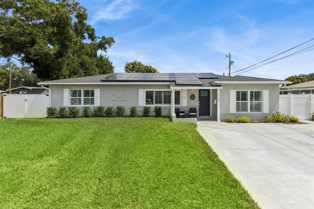 1761 65TH AVENUE N, St Petersburg, FL 33702