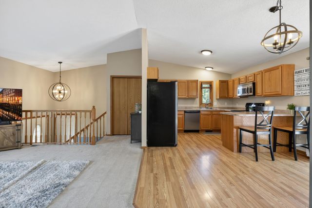 1011 Westview Drive, Farmington, MN 55024