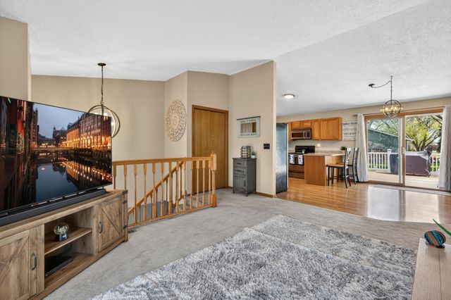 1011 Westview Drive, Farmington, MN 55024