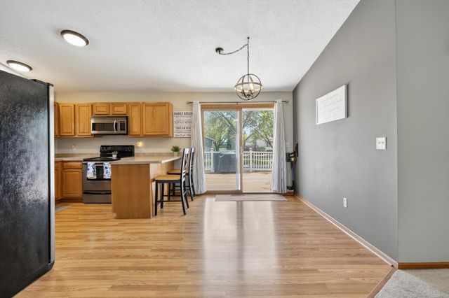 1011 Westview Drive, Farmington, MN 55024