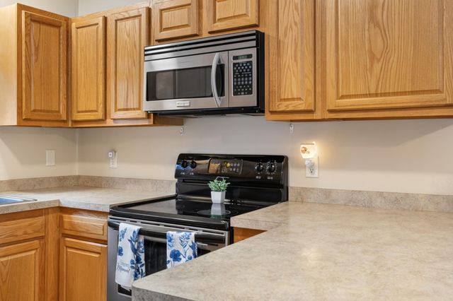 1011 Westview Drive, Farmington, MN 55024