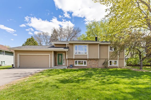 1011 Westview Drive, Farmington, MN 55024